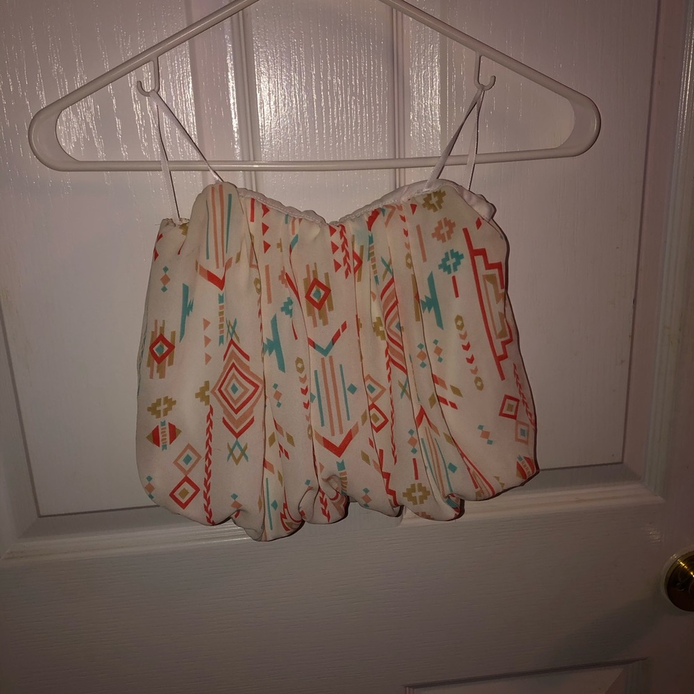 Women’s strapless crop top